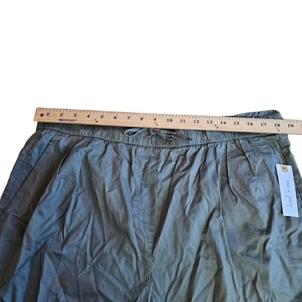 Land n sea womens Sz 18 olive Bermuda pull on shorts